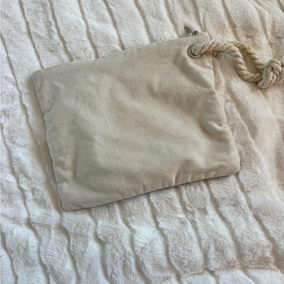 Nautical wristlet with rope detail. Like new. - Picture 5 of 5